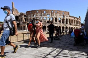 Ιταλία: Αρχίζει η χορήγηση της τρίτης δόσης