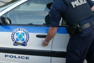 Μπουρνάζι: Συνελήφθη Έλληνας τράπερ με όπλα