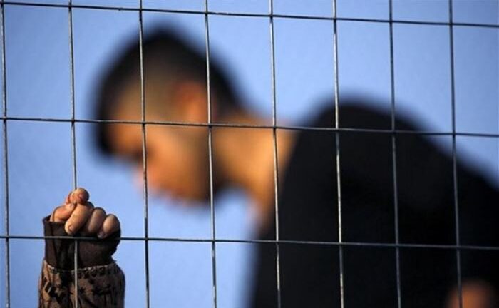 Πάτρα: Στα χέρια της ΕΛΑΣ ανήλικοι που άρπαξαν χρήματα από σπίτι ηλικιωμένου