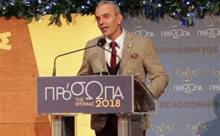 Περ. Νταβλούρος: «Γιατί τον αφήνουνε και μιλάει;» Περ. Νταβλούρος: «Γιατί τον αφήνουνε και μιλάει;»