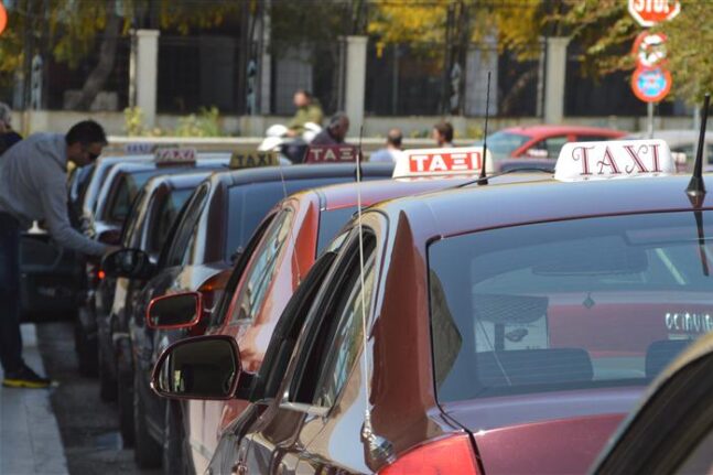 Πάτρα: Το Σωματείο Ιδιοκτητών Ταξί προχωρά σε κινητοποιήσεις