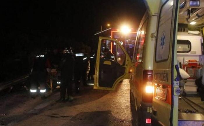 Πάτρα: Τροχαίο στο κέντρο της πόλης- Στο νοσοκομείο δικυκλιστής