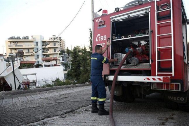 Φωτιά σε αυτοκίνητο στην Παπαφλέσσα