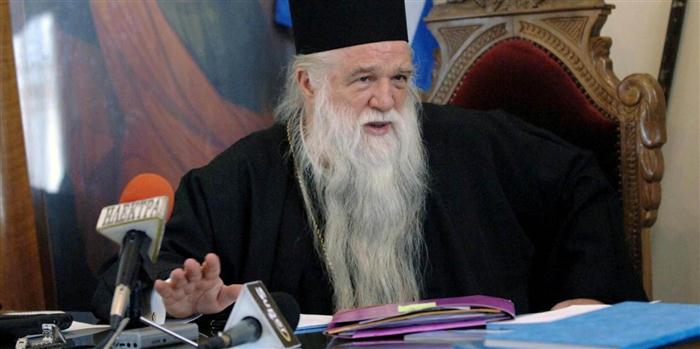 Αμβρόσιος: «Δεν γίνομαι προδότης και αποσύρομαι»
