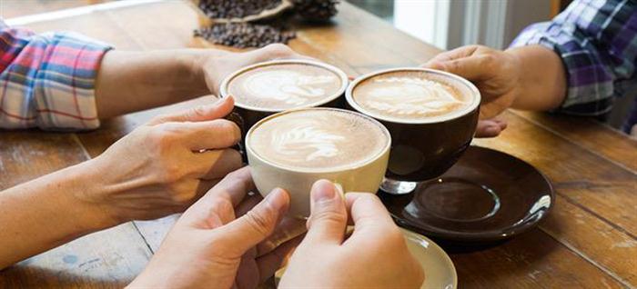 Εσπρέσο ή καπουτσίνο; Τι αποκαλύπτει ο καφές για την καρδιά σας