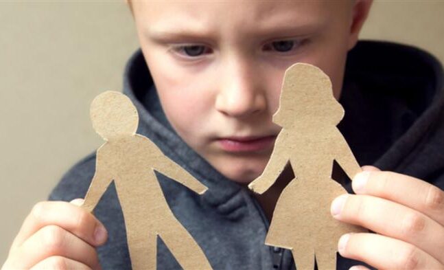 Νομοσχέδιο για το οικογενειακό δίκαιο: Τι αλλάζει στη συνεπιμέλεια των παιδιών