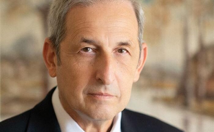 Μαραγκός: Να μιλούν όσοι έχουν γνώση της κατάστασης