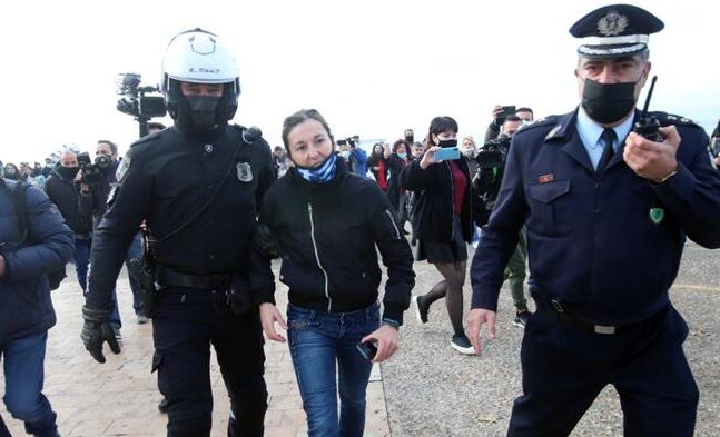 Θεσσαλονίκη: Μία σύλληψη και δέκα πρόστιμα για τη ρίψη του Σταυρού