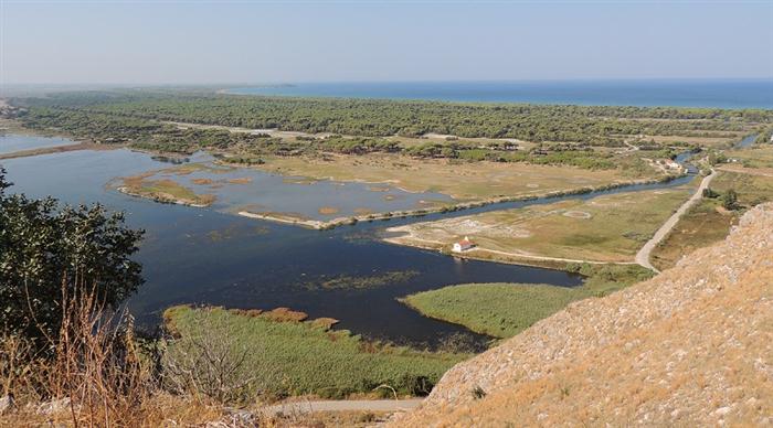 Κοτύχι-Στροφυλιά: Πρώτα άδεια για ιχθυοτροφείο και μετά διακήρυξη ζητά ο φορέας