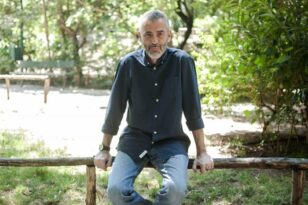 Νίκος Παναγιωτόπουλος: «Η μόνη μου αντίσταση στη φθορά είναι το γράψιμο»