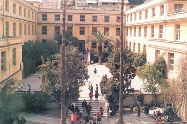 Πάτρα: Αλλαγή στο πλάνο φωτισμού του Αρσακείου