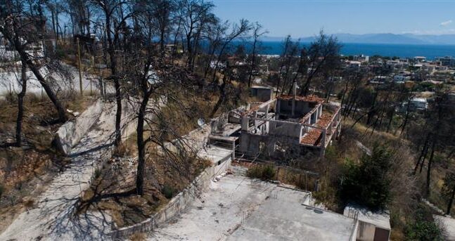 Τραγωδία στο Μάτι: Στον ανακριτή ο πρώην αρχηγός της Πυροσβεστικής Υπηρεσίας