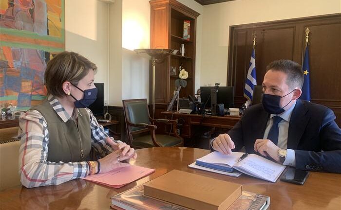 Αλεξοπούλου : «Βουλευτές και Τοπική Αυτοδιοίκηση έχουμε τον ίδιο στόχο: την πρόοδο και την ανάπτυξη των δήμων και των χωριών μας»
