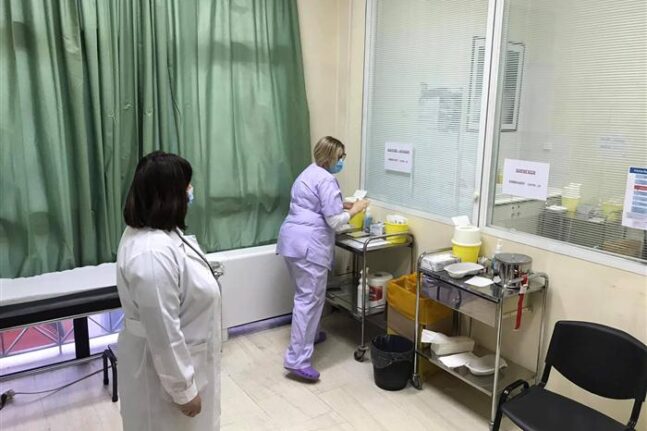 Πάτρα: Ξεκίνησαν οι εμβολιασμοί στα Κέντρα Υγείας