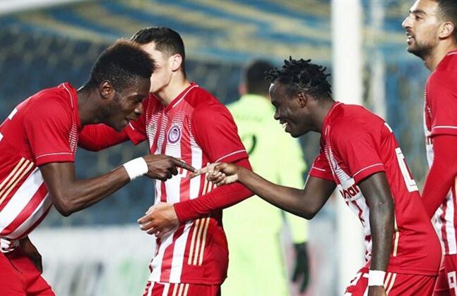 Ανετα ο Ολυμπιακός 3-0 στο Αγρίνιο