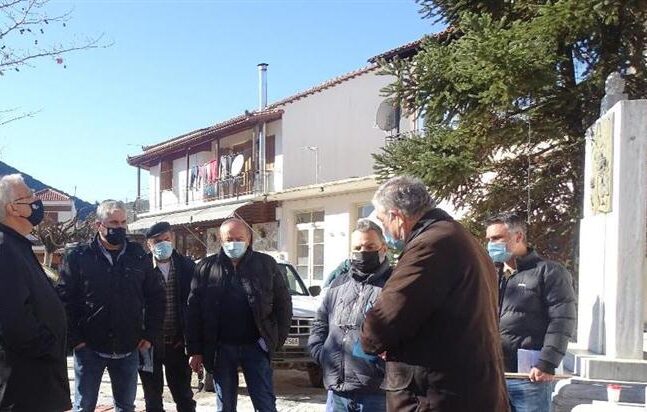 Κλειτορία: Σκηκώνουν μπαϊράκι για την ανάπλαση της πλατείας - Ν. Παπακανέλλος: Πιθανό το «εξώδικο»