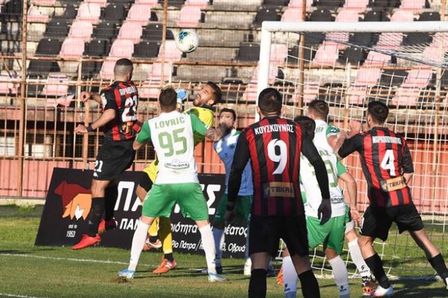 Ο Ιωνικός 1-0 τα Χανιά στο ντεμπούτο Παπαδόπουλου, μόνος στην κορυφή