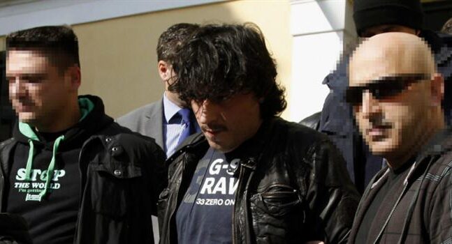 Ποιος είναι ο καταζητούμενος, συνεπιβάτης του Αλκέτ Ριζάι με την «πλούσια» δράση