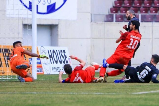 Μπαστακός στην "Π": «Μικρό προβάδισμα η Παναχαϊκή, στις λεπτομέρειες η άνοδος»