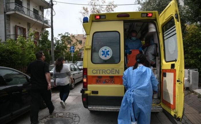 Γκάγκα: Αυξήθηκαν οι εισαγωγές ασθενών με κορονοϊό στα νοσοκομεία