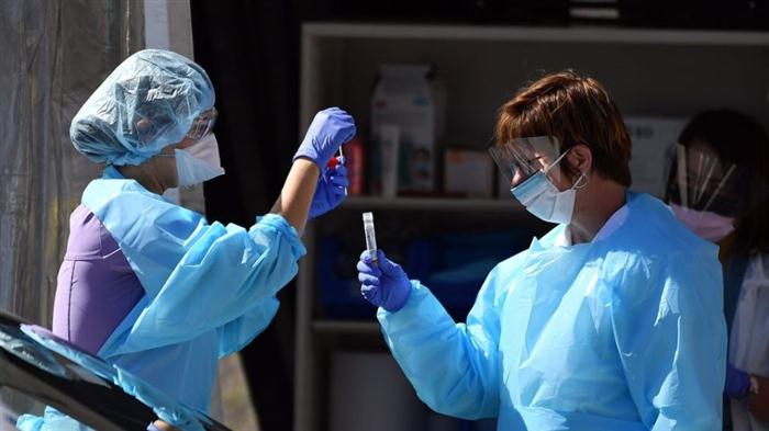 Εξαρση της επιδημίας στην Πάτρα - Συνεχή τα «80άρια», 3 μικροί ασθενείς