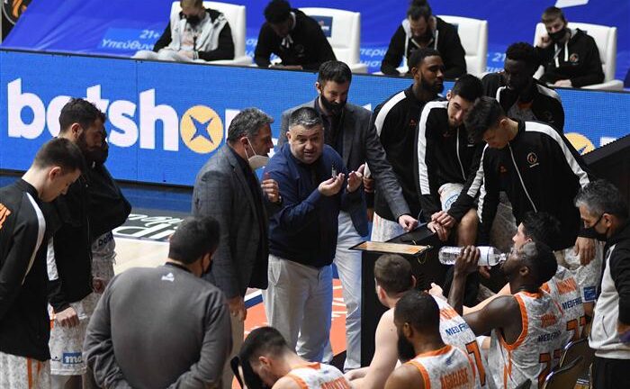 Γιατράς: «Κλειδί ο Χριστοδούλου, νικήσαμε δίκαια, στόχος η κατάκτηση του Κυπέλλου»