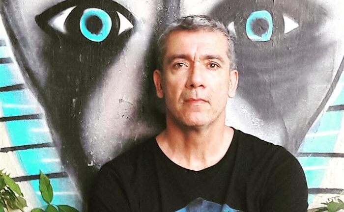 Μίνως Ευσταθιάδης: «Δεν υπάρχει τίποτα υγιέστερο από την αμφιβολία»
