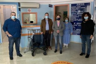 Αλεξοπούλου - Κυμπουρόπουλος: Παρέδωσαν δωρεά από αναπηρικά αμαξίδια και ορθοπεδικά είδη
