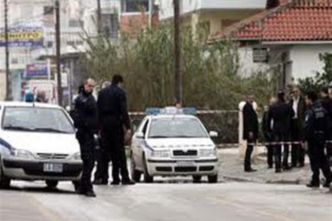 Πάτρα: Τέσσερα διαβήματα σε ενάμιση μήνα - Νεαρός απειλεί να αυτοκτονήσει