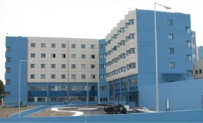 Κέρκυρα: Απειλεί με μηνύσεις ο γιατρός- Επιμένει ότι έχει συμπτώματα παράλυσης