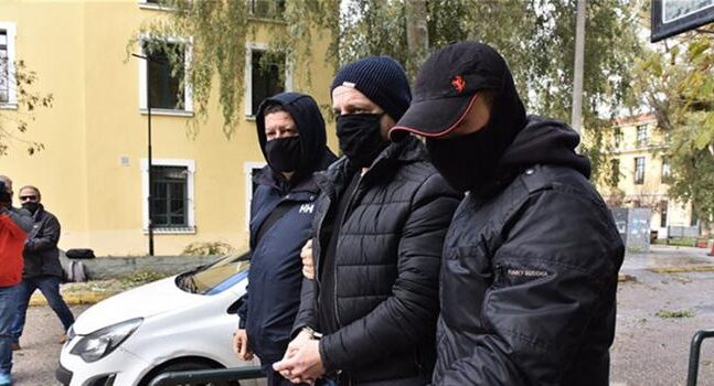 Στην Ευελπίδων έφτασε με χειροπέδες ο Λιγνάδης