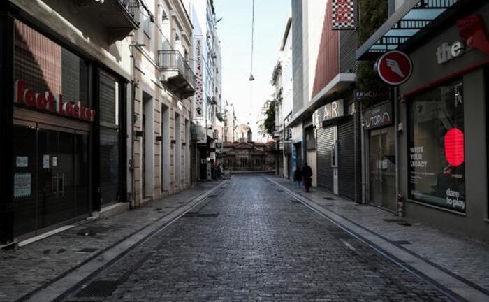 Σαρηγιάννης για lockdown: Νωρίς για τις «κόκκινες περιοχές»
