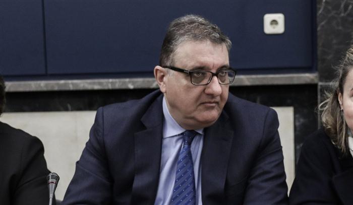 Εξαδάκτυλος: Δεν θα ανοίξουν όλες οι δραστηριότητες μαζί στις 5 Απριλίου