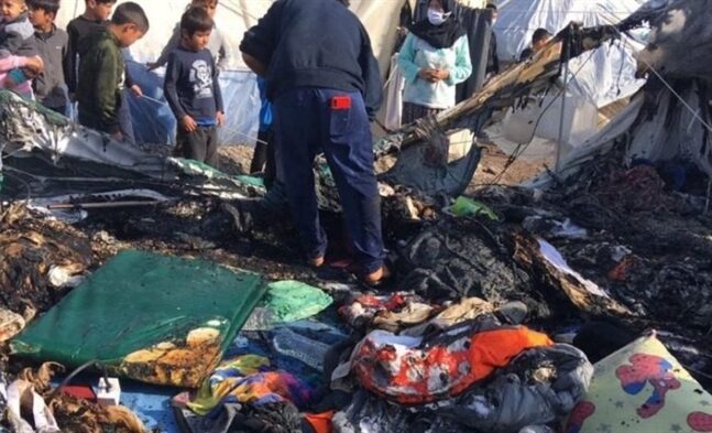 Φωτιά στον καταυλισμό στο Καρά Τεπέ