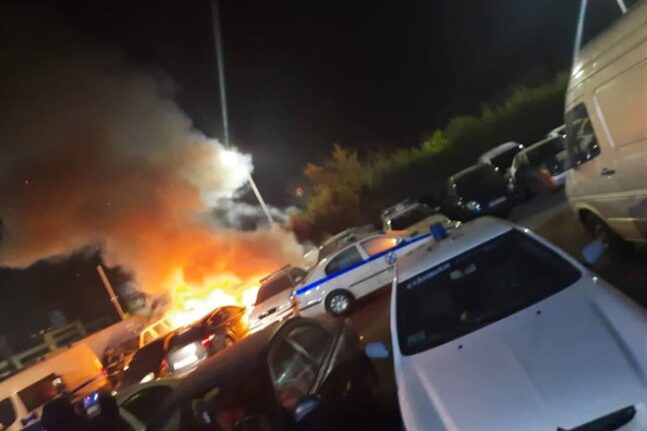 Πάτρα - Προσαγωγή ατόμου - Εβρεξε μολότοφ τα ξημερώματα στο πάρκινγκ της Αστυνομίας