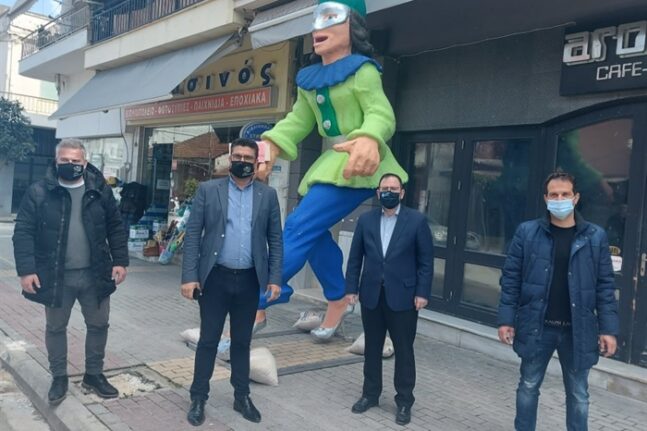 Περιφέρεια: Τοποθέτηση καρναβαλικών μπαστάκων σε Δήμους της Δυτ. Ελλάδας