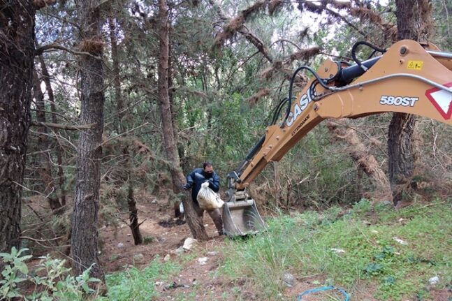 Πάτρα: Καθαρίζει ο Δήμος το Κεφαλόβρυσο από μπάζα και σκουπίδια