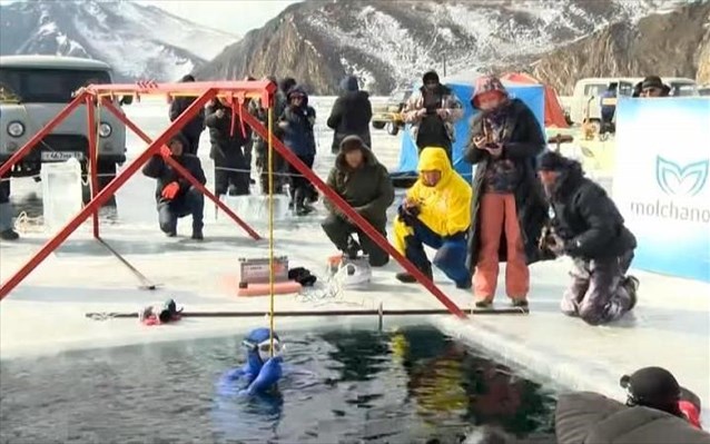 Ελεύθερη κατάδυση για ρεκόρ Γκίνες Ελεύθερη κατάδυση για ρεκόρ Γκίνες