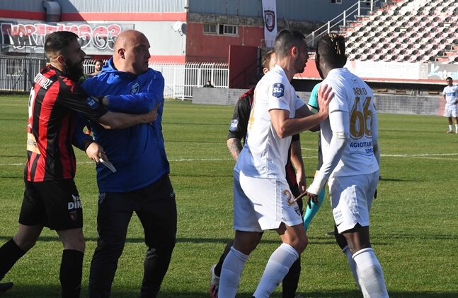 Ποινή 1.000 ευρώ και δύο αγωνιστικών κεκλεισμένων στην Παναχαϊκή-Αθώα για την προπονητή