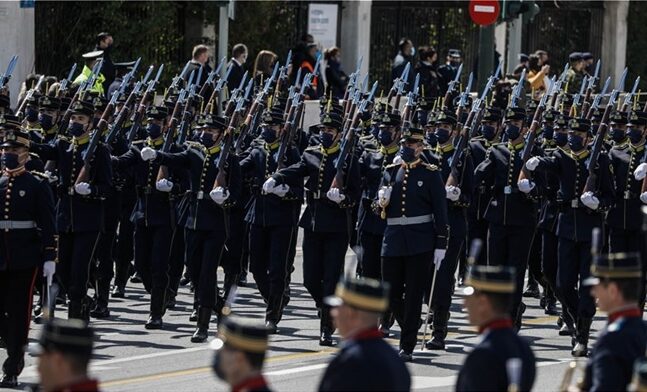 Εντυπωσίασε η μεγαλοπρεπής παρέλαση για τα 200 χρόνια από το 1821