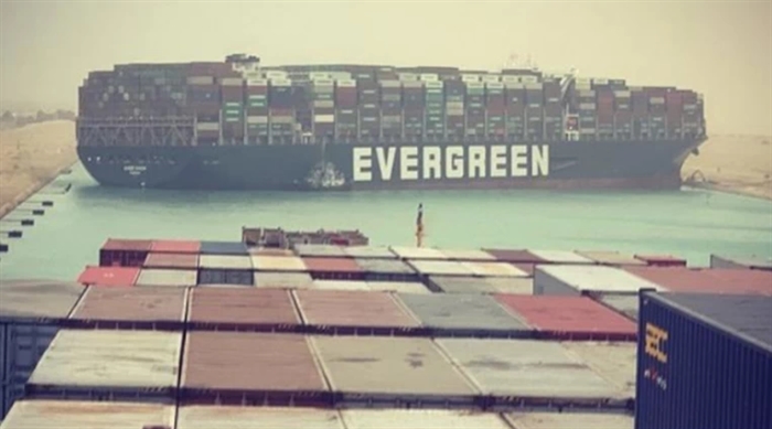 Διώρυγα Σουέζ: Κολλημένα 369 πλοία λόγω του Ever Given