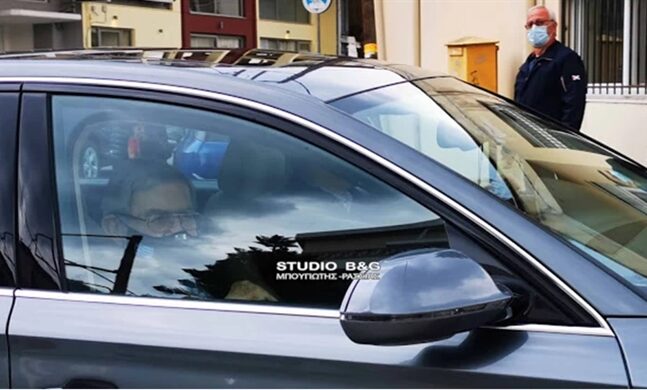 Στο Ναύπλιο ο τέως, για τεστ αντισωμάτων