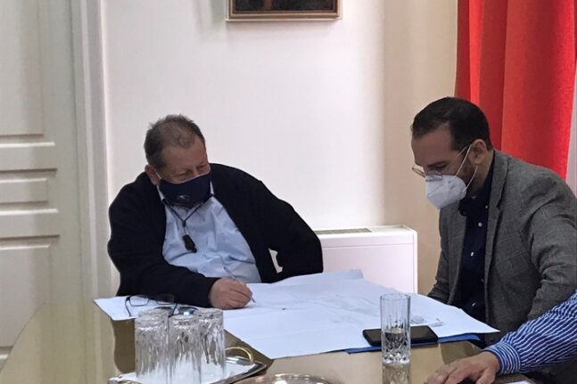 Αιγιάλεια: Έργα σε εξέλιξη και σχεδιασμός νέων παρεμβάσεων, στη συνάντηση Φαρμάκη-Καλογερόπουλου