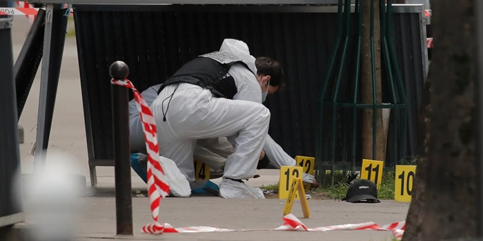 Ενοπλη επίθεση στο Παρίσι: Φρουρός τραυματίστηκε -Αγνοείται ο δράστης