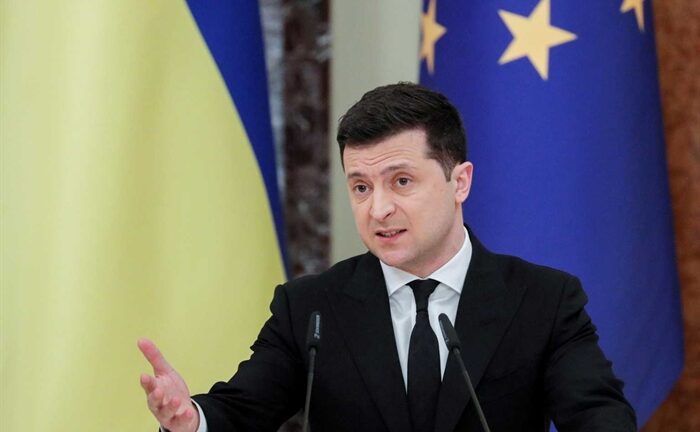 Ο πρόεδρος της Ουκρανίας ζήτησε ένταξη σε ΕΕ και ΝΑΤΟ