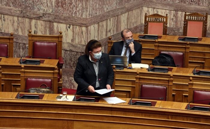 ΜΕΝΔΩΝΗ: «Επιγραφή με τα ονόματα Γλέζου και Σάντα στην Ακρόπολη» ΜΕΝΔΩΝΗ: «Επιγραφή με τα ονόματα Γλέζου και Σάντα στην Ακρόπολη»