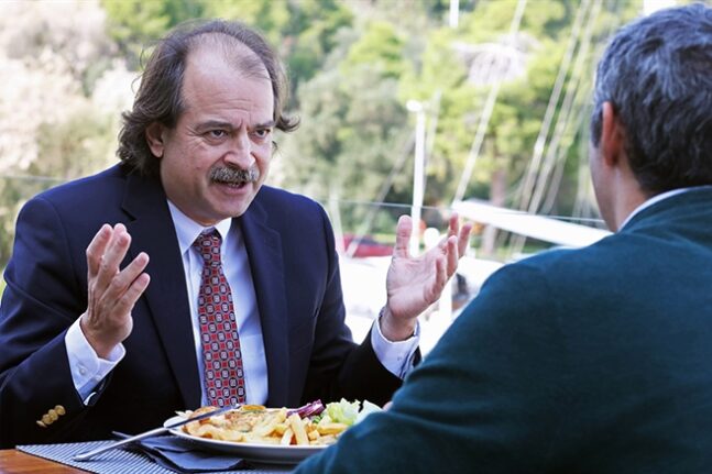 Γ. Ιωαννίδης: Μην εγκλωβίζετε μέσα τον κόσμο, αφήστε ελεύθερες τις μετακινήσεις