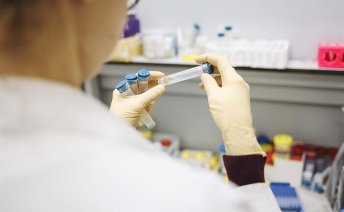 «Eμβόλια δεύτερης γενιάς για τις μεταλλάξεις μέχρι τον Σεπτέμβριο»