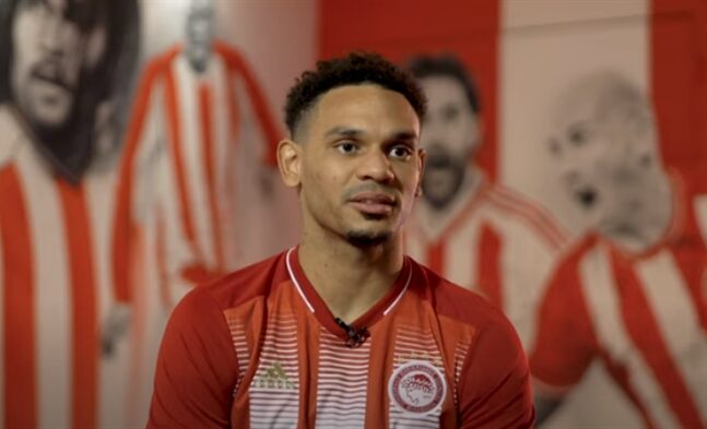 Μέσα και οι Σα, Λαλά με ΠΑΣ