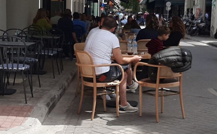 Αχαΐα: Ξανά ζωή στην εστίαση - Γεμίζουν τα τραπέζια, χαμογελά ο κόσμος Αχαΐα: Ξανά ζωή στην εστίαση - Γεμίζουν τα τραπέζια, χαμογελά ο κόσμος